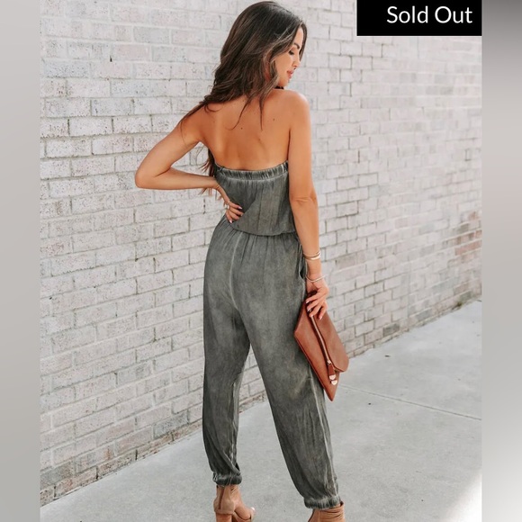 VICI REEVY STRAPLESS CHARCOAL POCKETED RAYON JUMPSUIT NEW~🎉🎉🎉🎉 - Picture 3 of 15